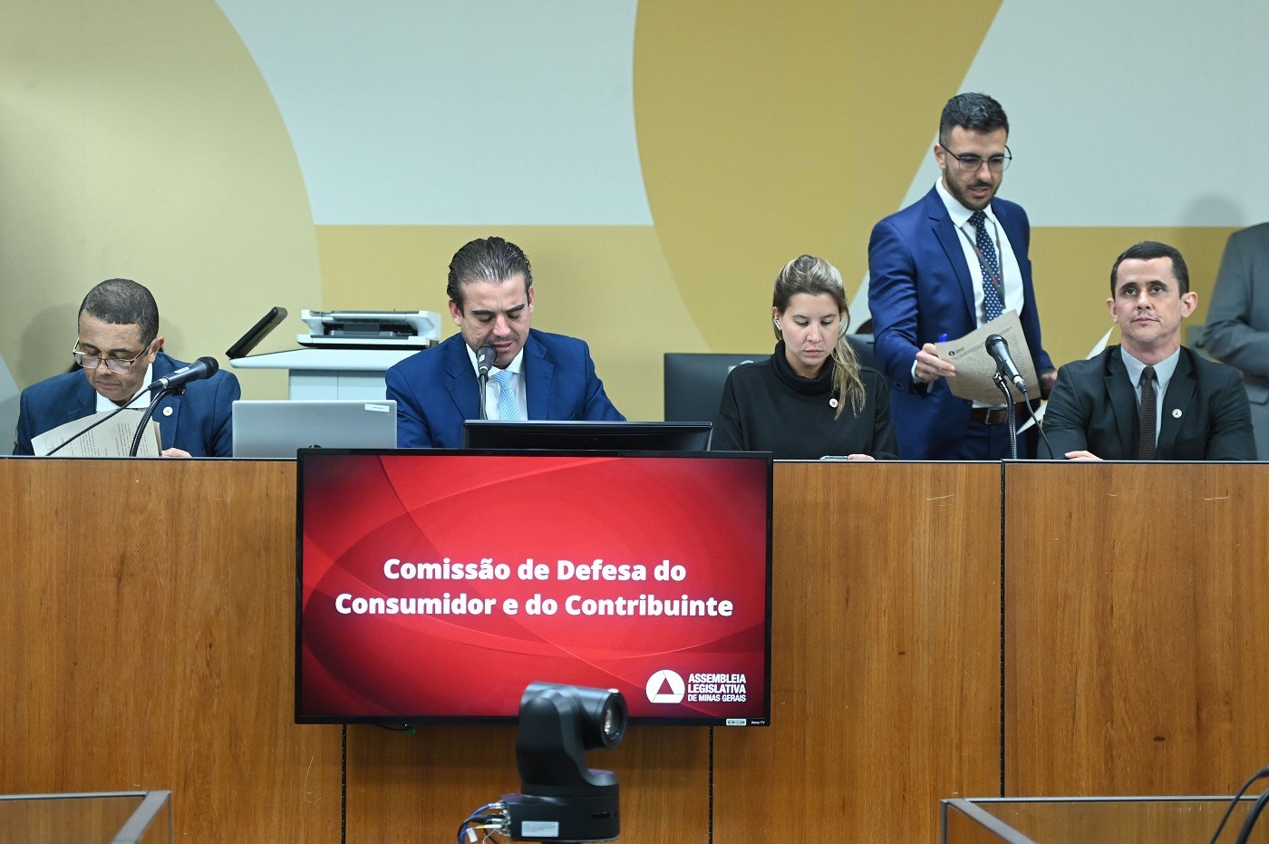 Avança projeto que obriga o comércio a divulgar informações sobre Troco Solidário 13 Avança projeto que obriga o comércio a divulgar informações sobre Troco Solidário