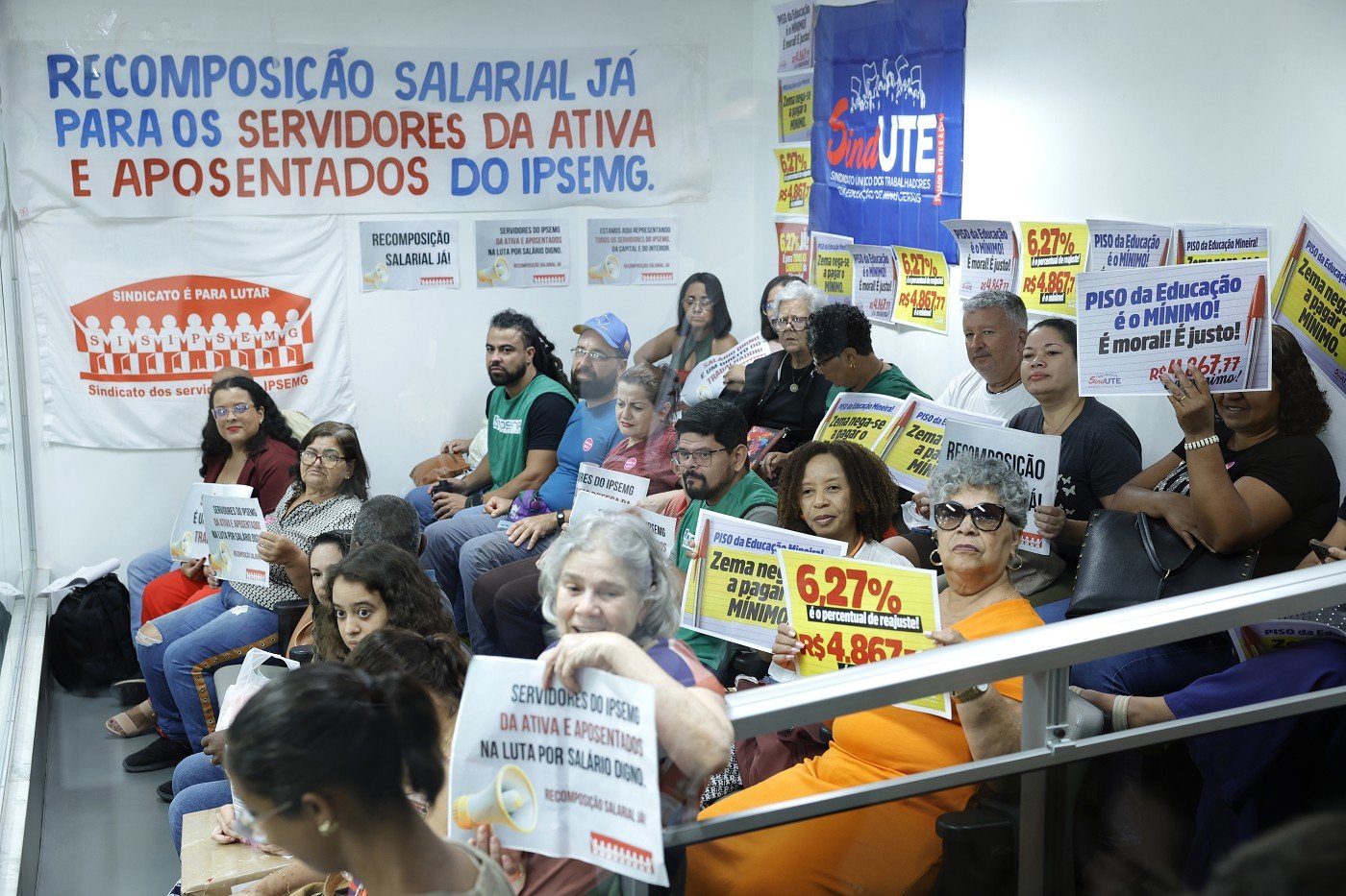 Emendas ao reajuste da educação recebem parecer contrário 2 Emendas ao reajuste da educação recebem parecer contrário