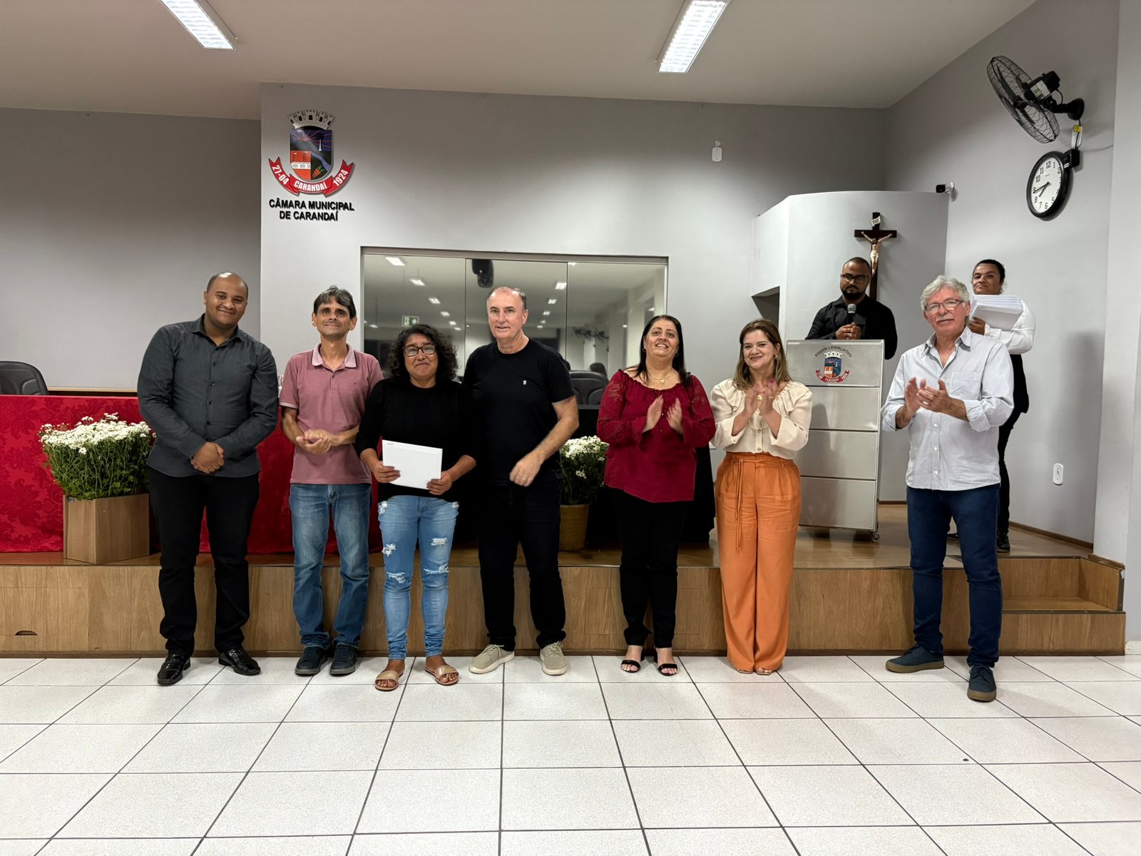 Famílias de Carandaí recebem títulos de regularização em ação do Governo de Minas 1 Famílias de Carandaí recebem títulos de regularização em ação do Governo de Minas