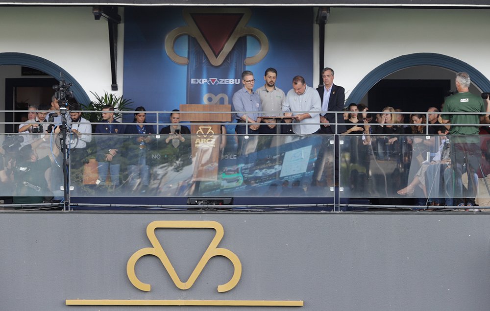 O governador Romeu Zema participou, na manhã deste sábado (26/4), da abertura da ExpoZebu 2025