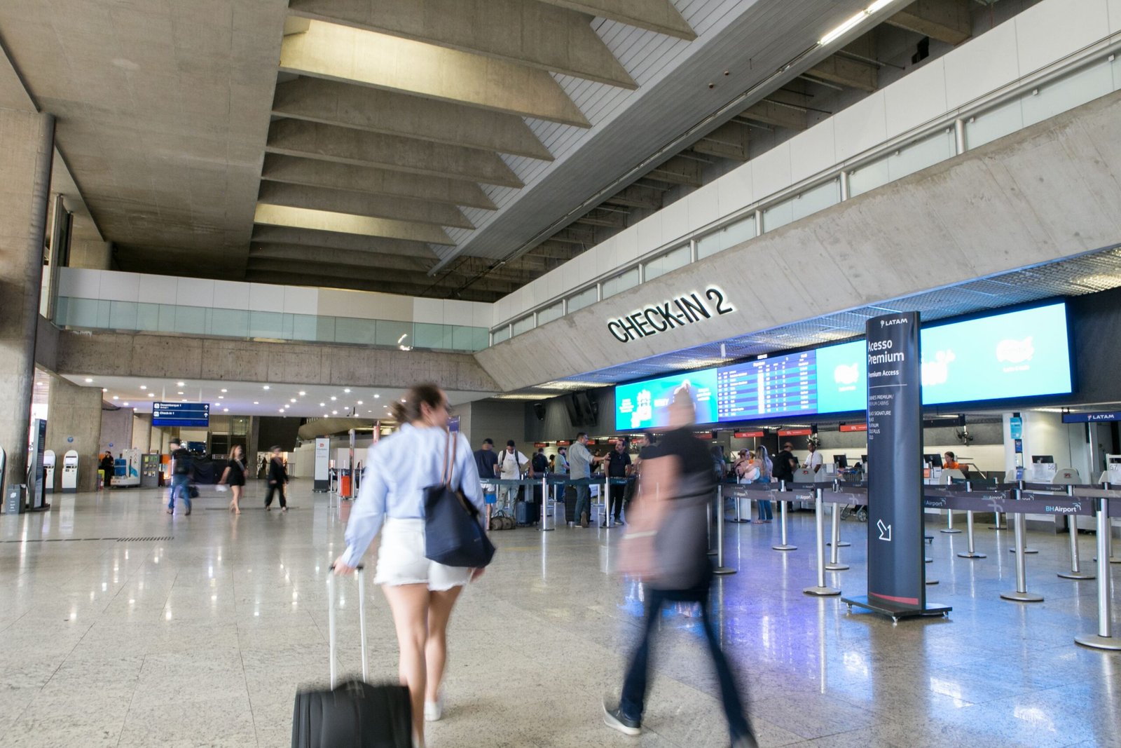 Feriadões em abril e maio devem atrair mais de 380 mil passageiros para o BH Airport