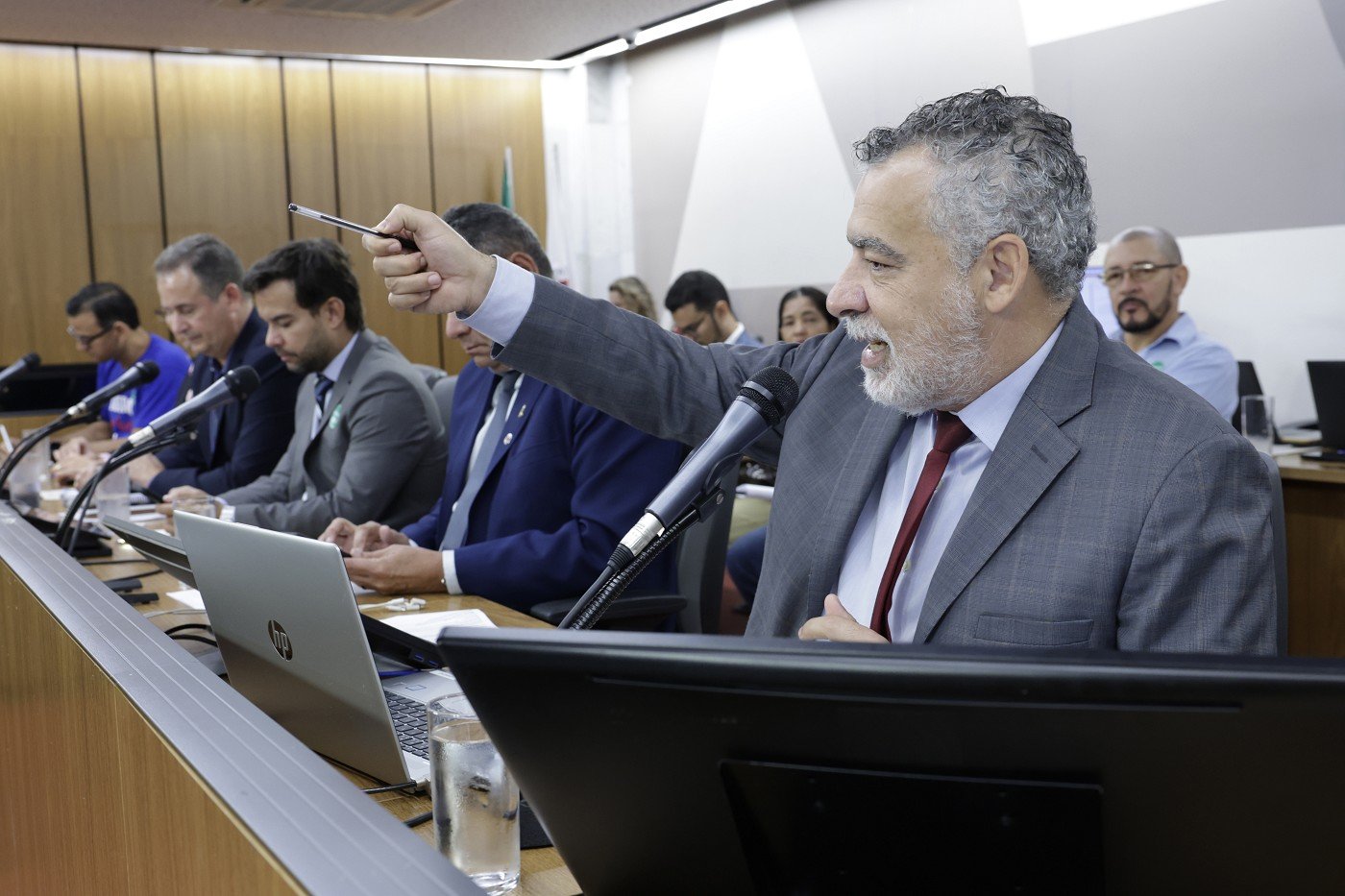 Privatização do saneamento é rechaçada em reunião 1 Ao falar sobre a falta de investimentos da Copanor, deputado Doutor Jean Freire disse que há um projeto de sucateamento da empresa para sua