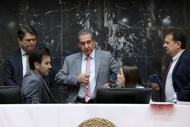 Outras matérias analisadas foram sobre policiamento ostensivo unitário e sobre transporte clandestino