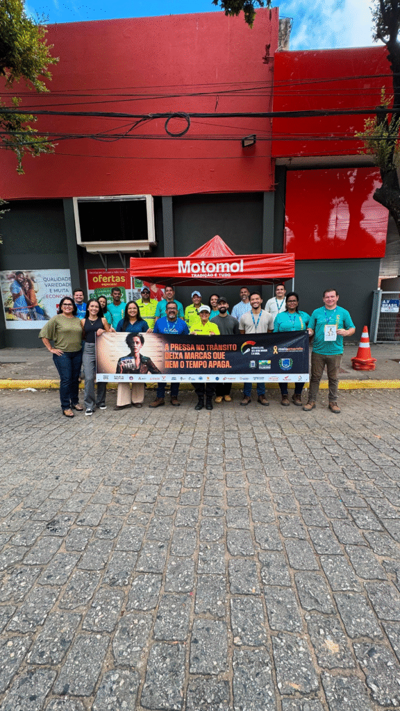 Maio Amarelo: Trabalhadores da Águas de Valadares participam de blitz educativa e palestra sobre segurança no trânsito 7 image 179