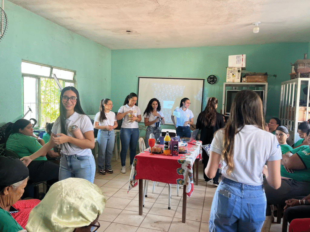 Associadas da Ascanavi recebem orientações sobre saúde bucal e cuidados com a pele 1 image 44