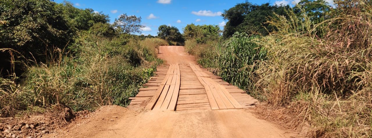 DER interrompe para manutenção tráfego em ponte na LMG-638, no Noroeste de Minas
