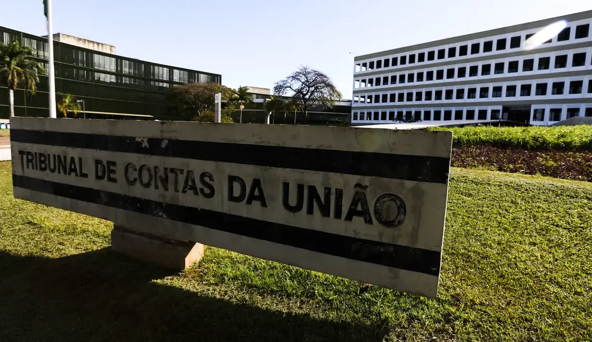 Inscrições do concurso TCU terminam nesta terça, 17