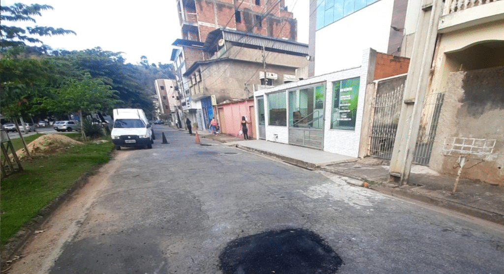 Operação Tapa-Buracos aplica mais de 270 toneladas de asfalto em Ipatinga no último mês 4 image 328