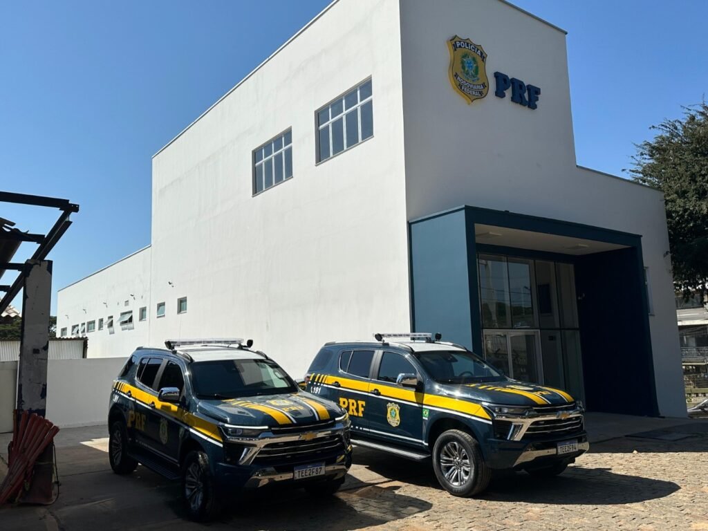 Nova 381 entrega viaturas para PRF fortalecer a segurança de Caeté a Valadares 1 17534391813734542396850231465287