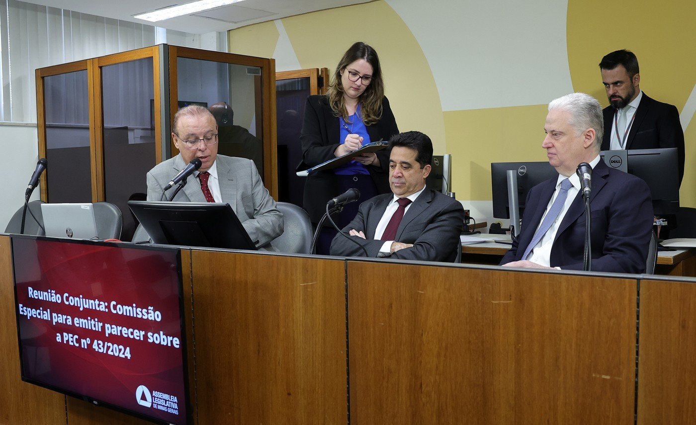 Comissão da PEC sobre o DER-MG elege presidente e vice