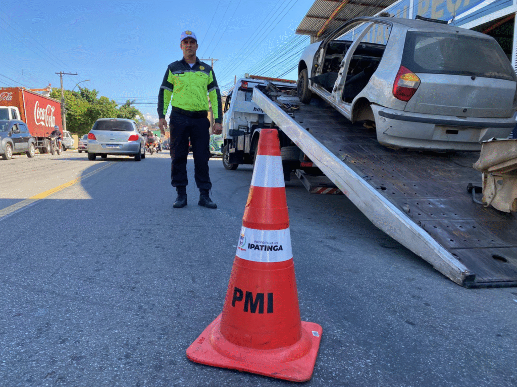 Prefeitura de Ipatinga realiza 2ª etapa da operação de recolhimento de veículos abandonados em vias públicas 2 image 117
