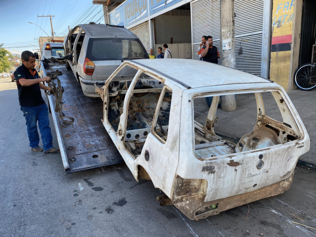 Prefeitura de Ipatinga realiza 2ª etapa da operação de recolhimento de veículos abandonados em vias públicas 7 image 122