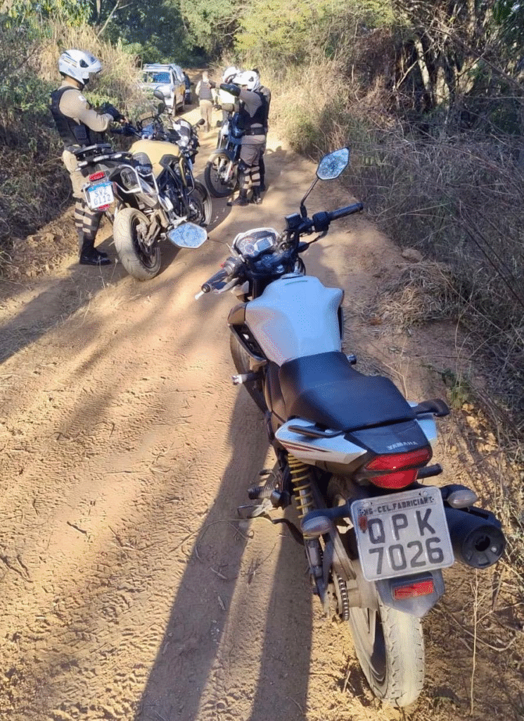 Ipatinga: Ação conjunta entre polícia militar e agentes de trânsito resulta na recuperação de motocicleta furtada 1 image 225
