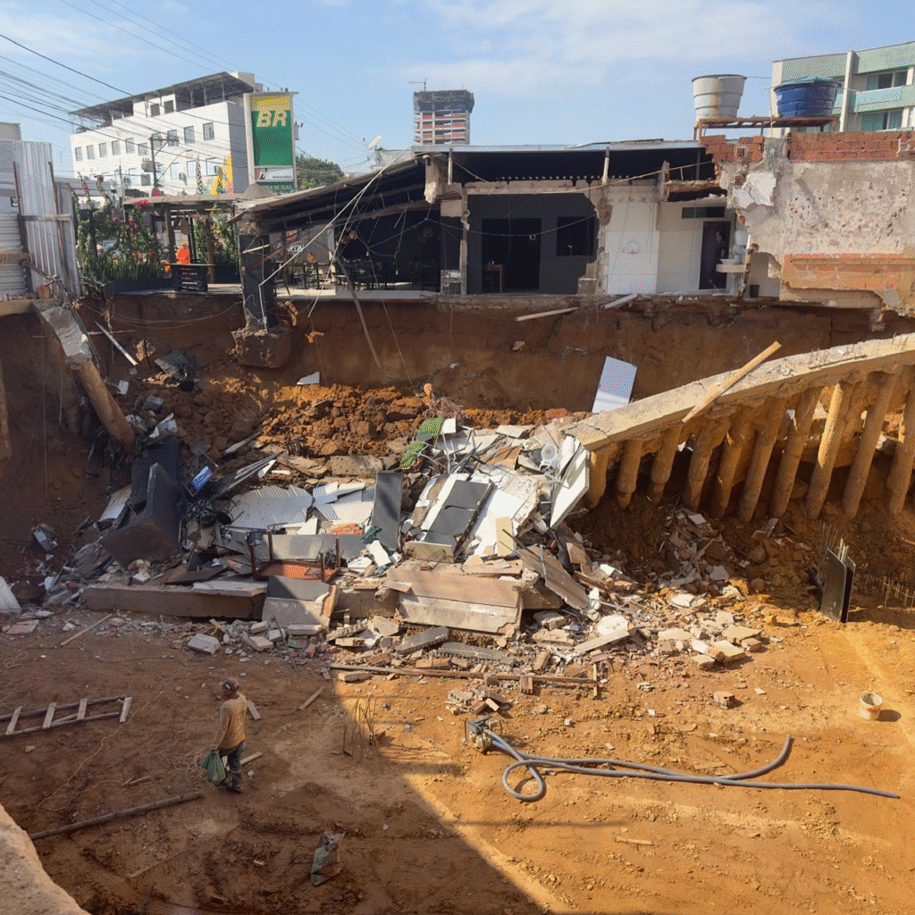 Defesa Civil de Ipatinga atua em ocorrência de desabamento no bairro Cidade Nobre 1 image 229