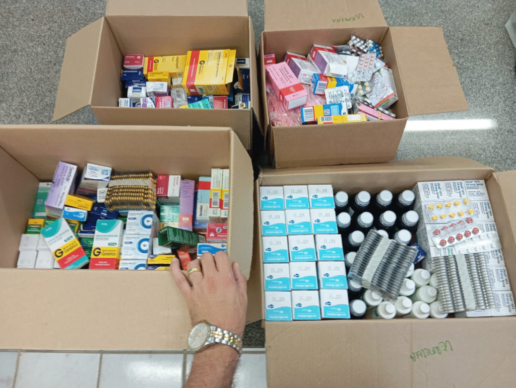 Curso de Farmácia da UNIVALE arrecada centenas de medicamentos para doar a instituições valadarenses 1 image 311