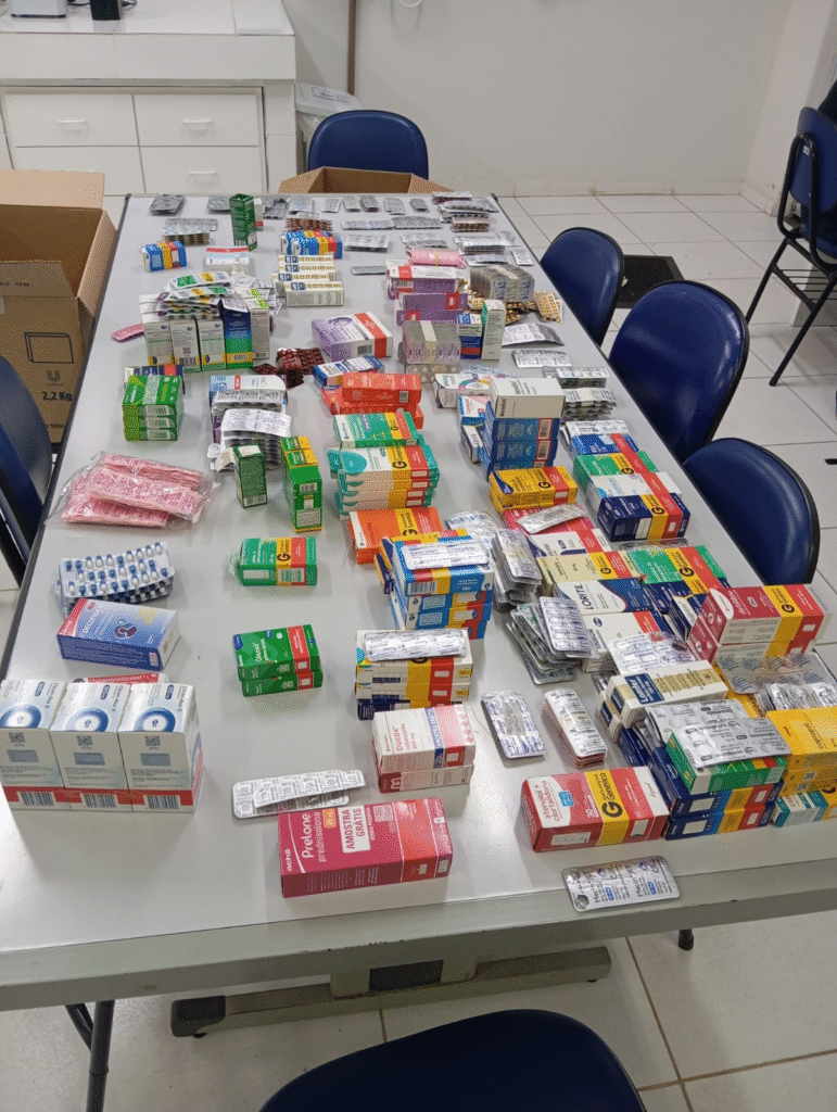 Curso de Farmácia da UNIVALE arrecada centenas de medicamentos para doar a instituições valadarenses 2 image 312