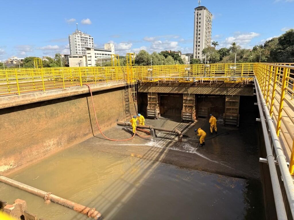 Águas de Valadares faz limpeza nos tanques da ETA Central nesta semana 12 17563292801879017005981024389877