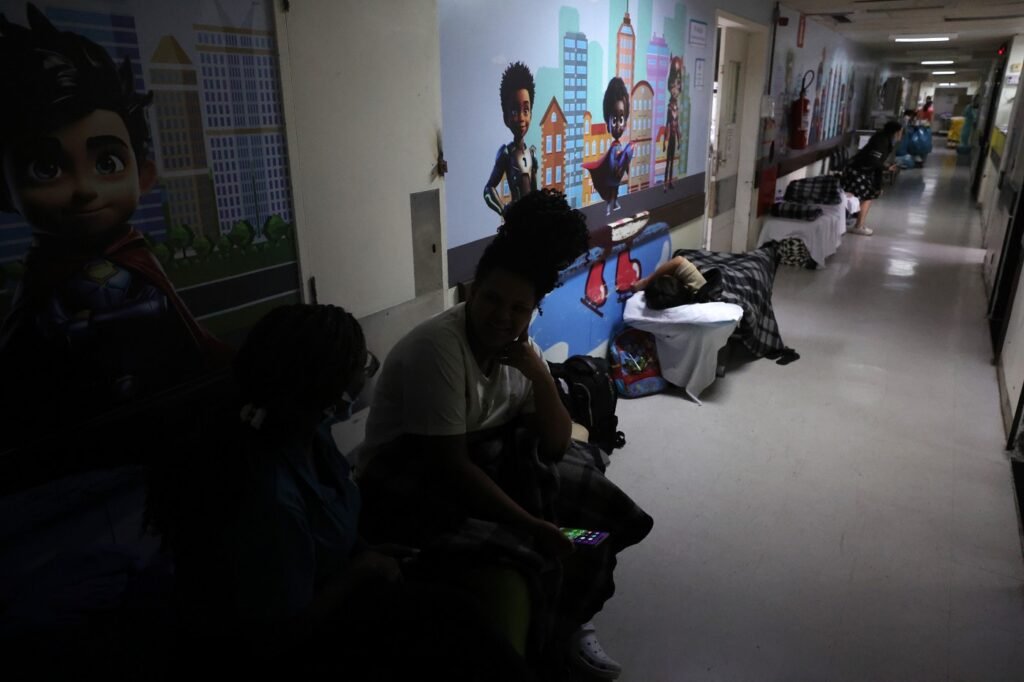 Em visita ao Hospital Infantil João Paulo II, deputados constatam redução de leitos de terapia intensiva 2 17565783450183207269157795521034
