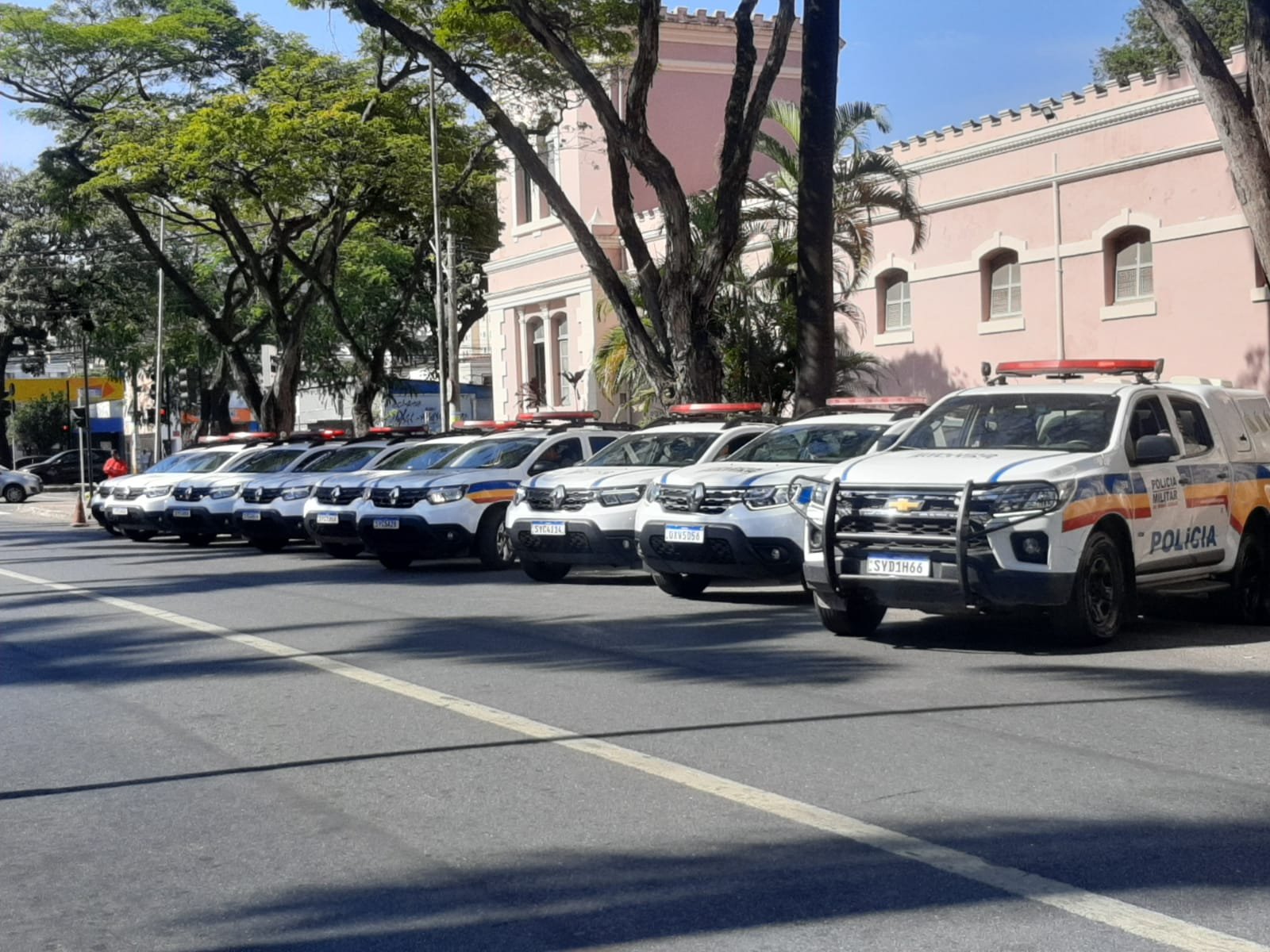 Operação da Polícia Militar de Minas de combate ao cerol e linhas cortantes termina com 25 detidos 1 A Polícia Militar de Minas Gerais (PMMG) deteve 25 pessoas durante a Operação Linha Segura