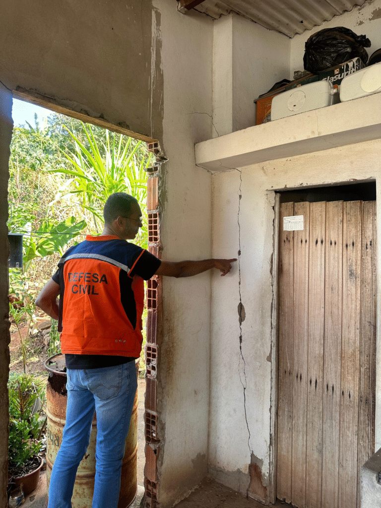 Defesa Civil de Ipatinga mantém trabalho contínuo de revistorias em imóveis interditados após chuva de 12 de janeiro 5 image 323