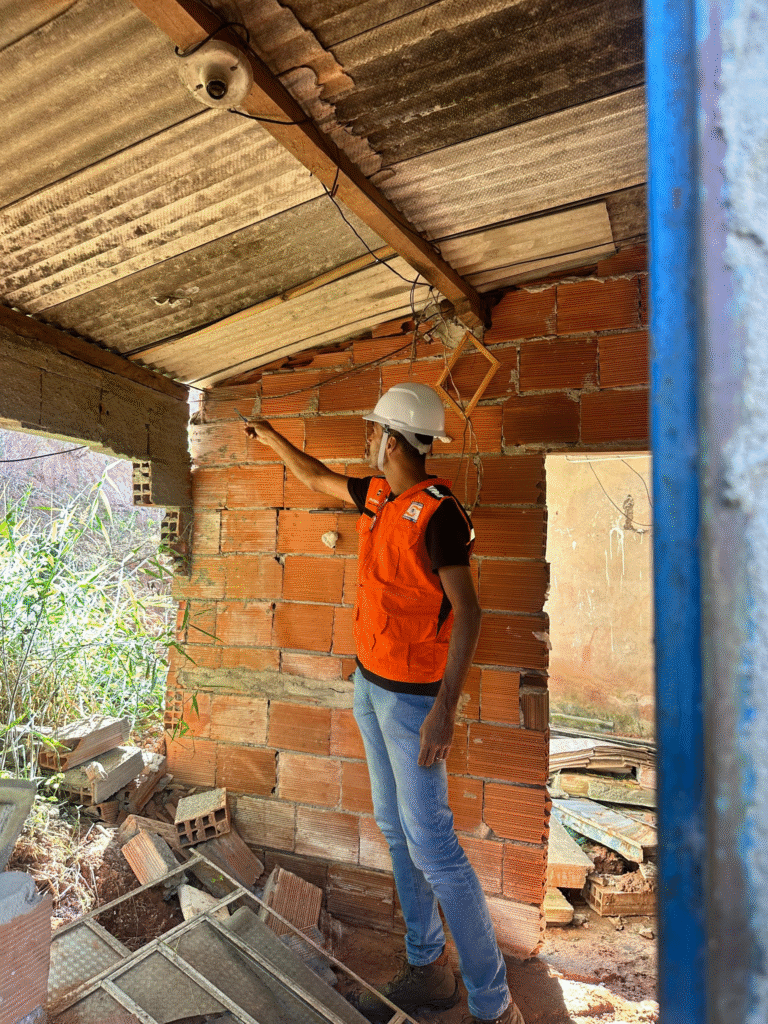 Defesa Civil de Ipatinga mantém trabalho contínuo de revistorias em imóveis interditados após chuva de 12 de janeiro 4 image 324