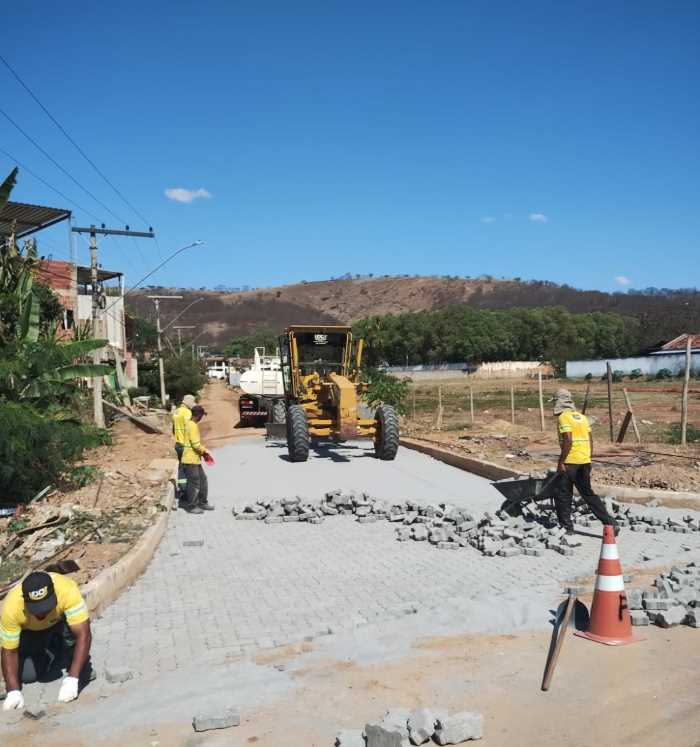 Pavimentação no Vila Isa e contenção no Planalto marcam a semana 1 image 196