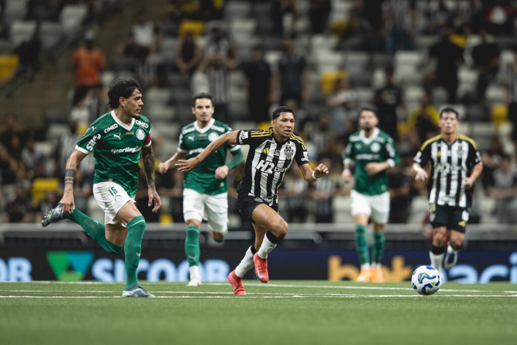 O Atlético perdeu para o Palmeiras por 3 a 0