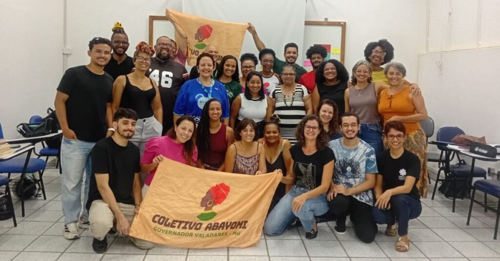 Organizado pelo Coletivo e com apoio de organizações participantes da rede de enfrentamento ao racismo em Governador Valadares