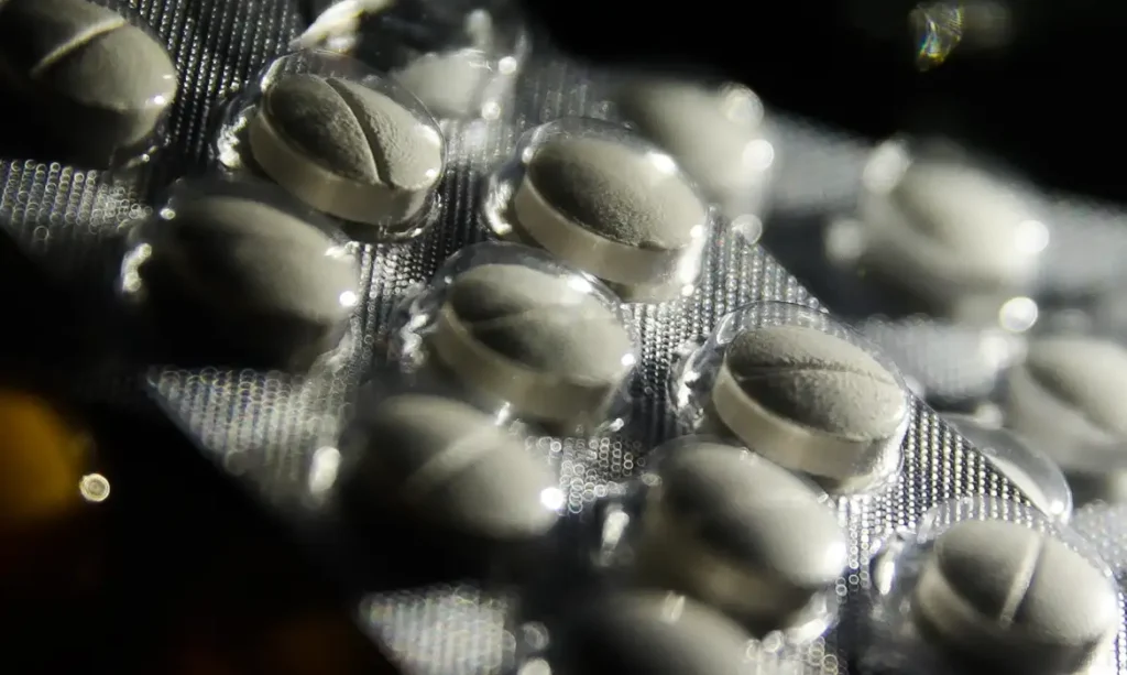 Os medicamentos nos supermercados deveram ter rastreabilidade, assistência e cuidados farmacêuticos