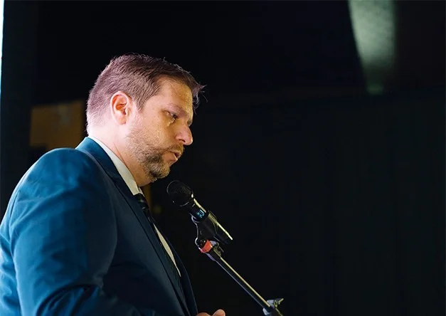 Stefano dentro 1
