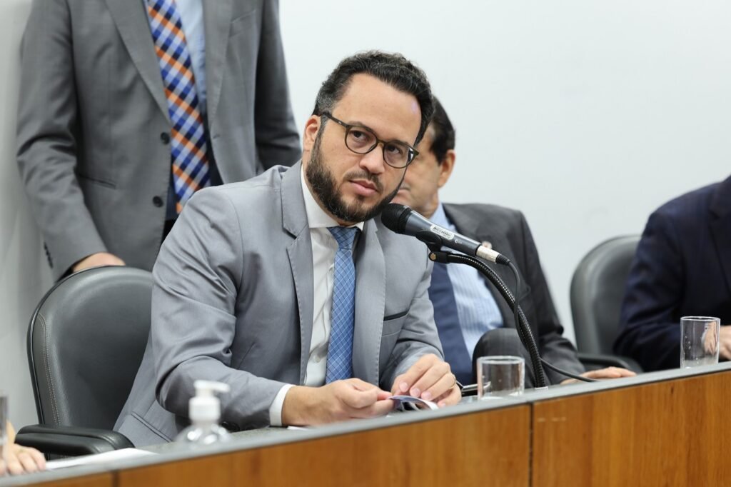 Enes Candido tem pautado seu mandato na ALMG na busca por melhorias na qualidade de vida da população do interior mineiro