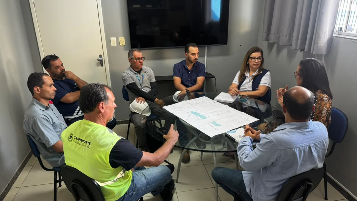 Águas se reune com direção do Presbiteriano para apresentar obras na Avenida Brasil (2)