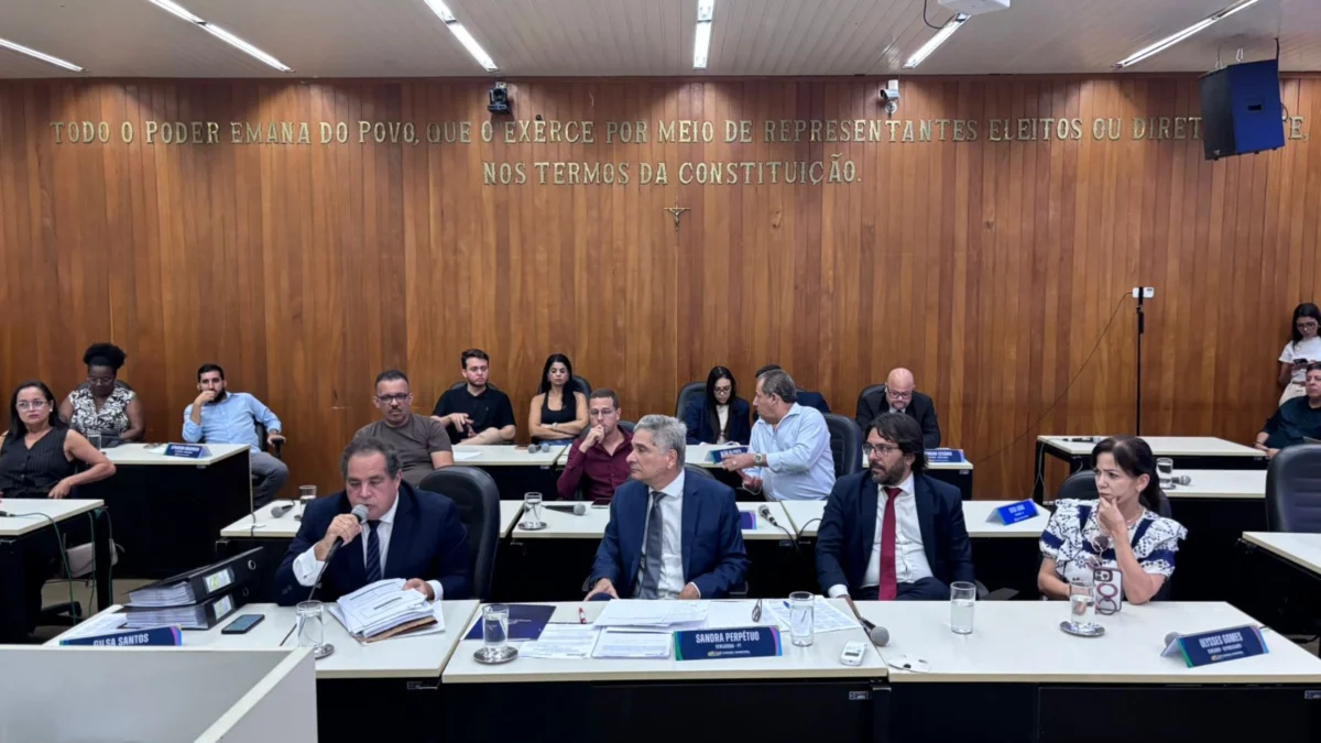 Liminar do STF reconduz Coronel Sandro ao cargo de prefeito de Governador Valadares 1 CORONEL SANDRO