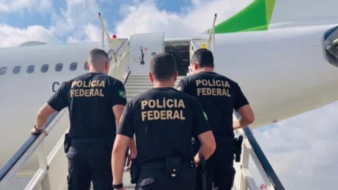 Polícia Federal recebe brasileiro extraditado de Portugal procurado pela Interpol