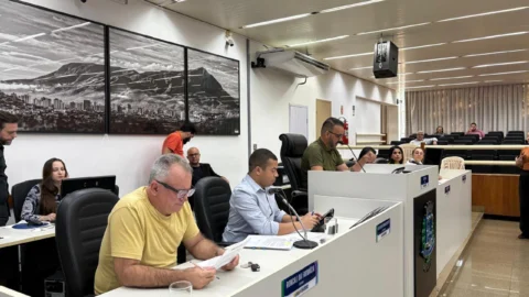 Comissão de Saúde ouve secretários sobre demandas dos servidores e da rede municipal 5 Comissão de Saúde ouve secretários sobre demandas dos servidores e da rede municipal