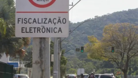 Radares aplicam mais de 75 mil multas em JF 