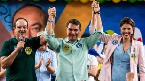 Flávio confirma Roscoe como seu candidato em Minas 