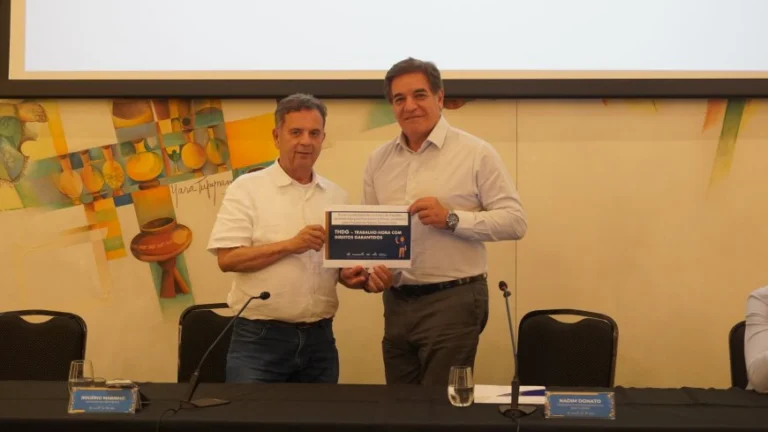 Fecomércio MG entrega proposta THDG ao senador Rogério Marinho e amplia debate sobre novas relações de trabalho 5 Fecomércio MG entrega proposta THDG ao senador Rogério Marinho e amplia debate sobre novas relações de trabalho