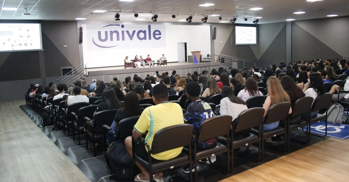 aula magna saúde empreendedorismo (3)