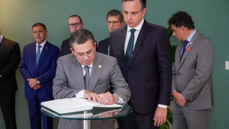 Pacheco assume cargo no TCU e afirma que diálogo institucional fortalece as instituições 4 Pacheco assume cargo no TCU e afirma que diálogo institucional fortalece as instituições