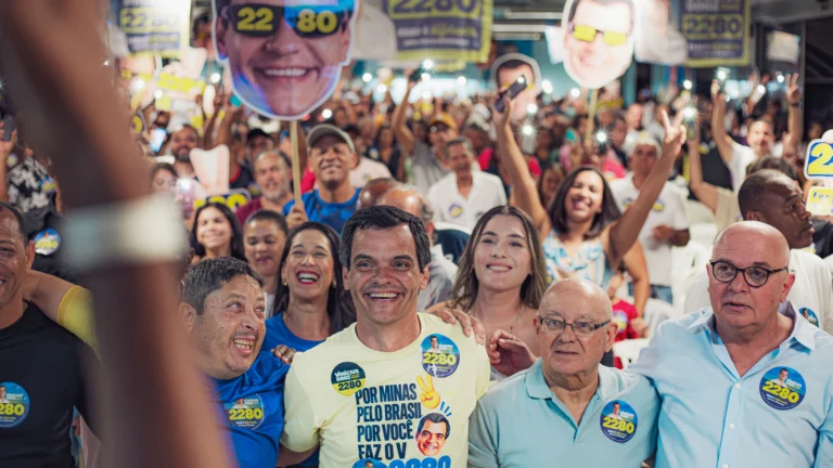 Ser de Valadares não basta: é precisoter força para chegar a Brasília 7 Ser de Valadares não basta: é precisoter força para chegar a Brasília